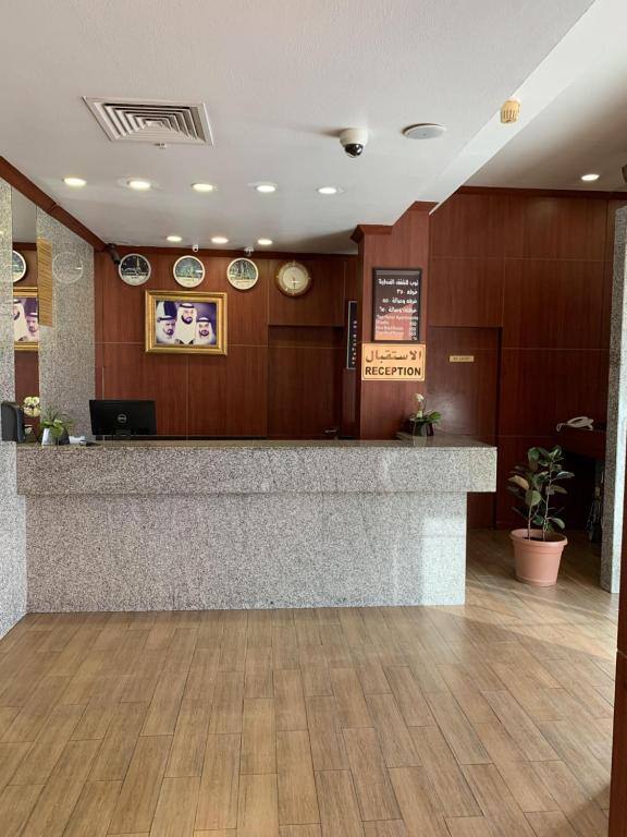 Reception at Top Hotel Apartments, Al Ain